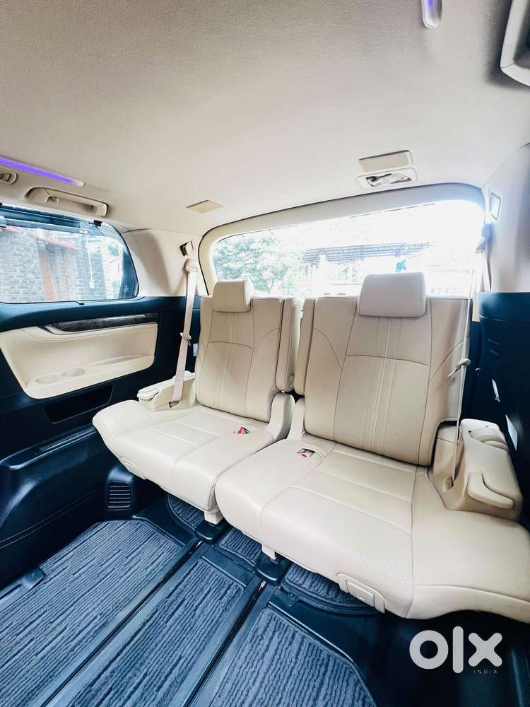 Toyota Vellfire Vip &ndash; Executive Lounge, 2022, Petrol