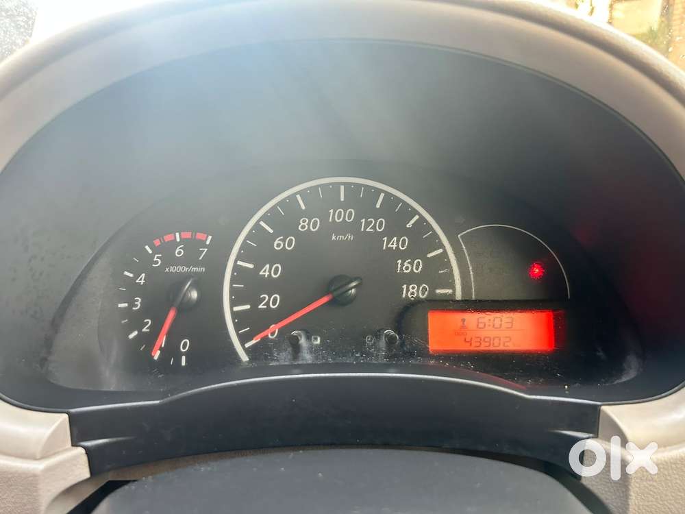 Nissan Micra Active Xv, 2016, Petrol