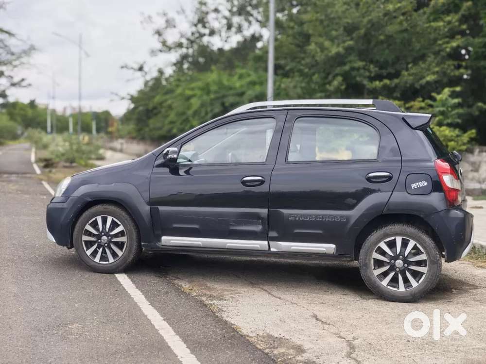 Toyota Etios Cross 1.5l V, 2015, Petrol