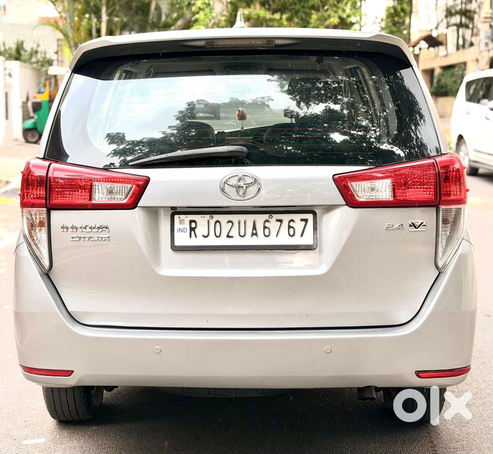 Toyota Innova Crysta 2.4 V 7 Str, 2017, Diesel