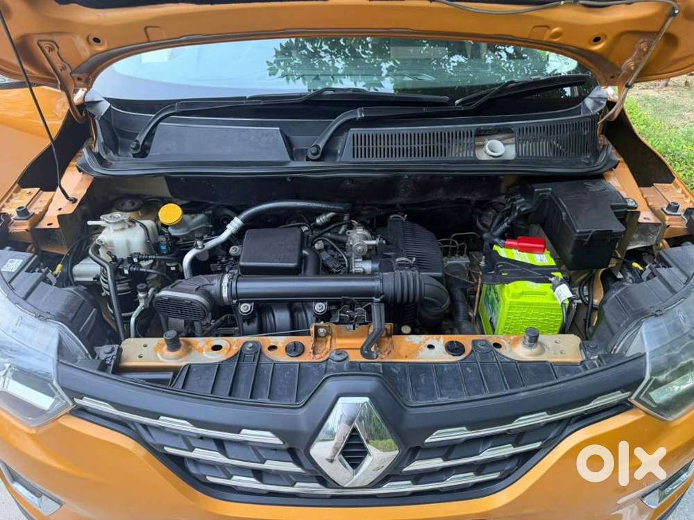 Renault Triber Rxz, 2020, Petrol