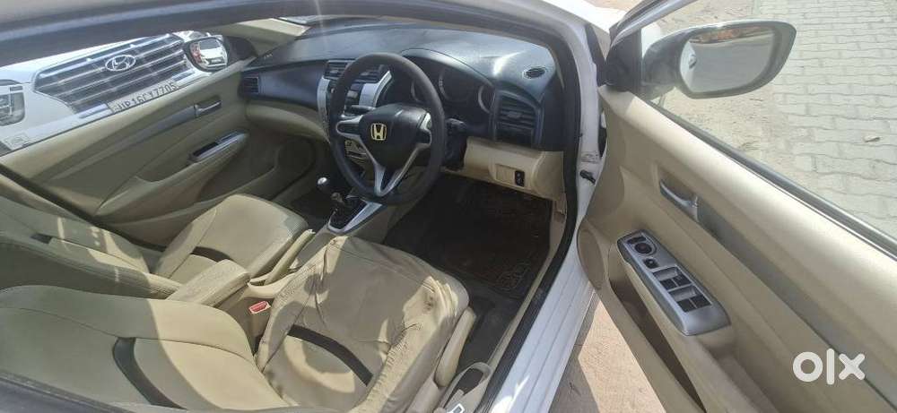 Honda City V Inspire, 2011, Petrol