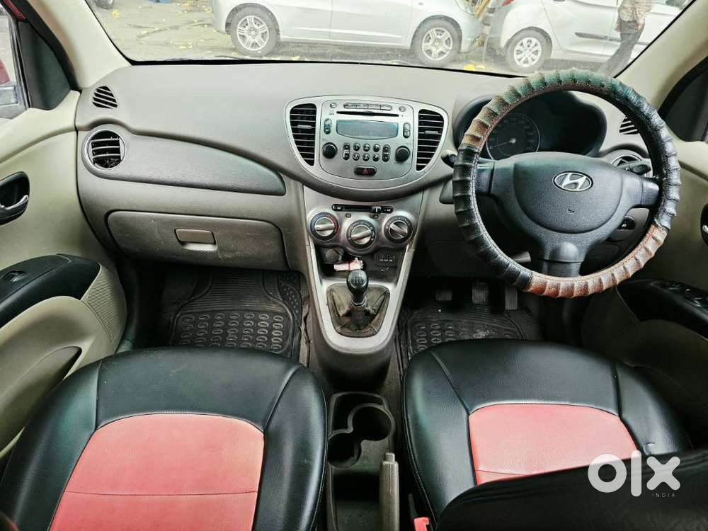 Hyundai I10 Sportz, 2013, Petrol