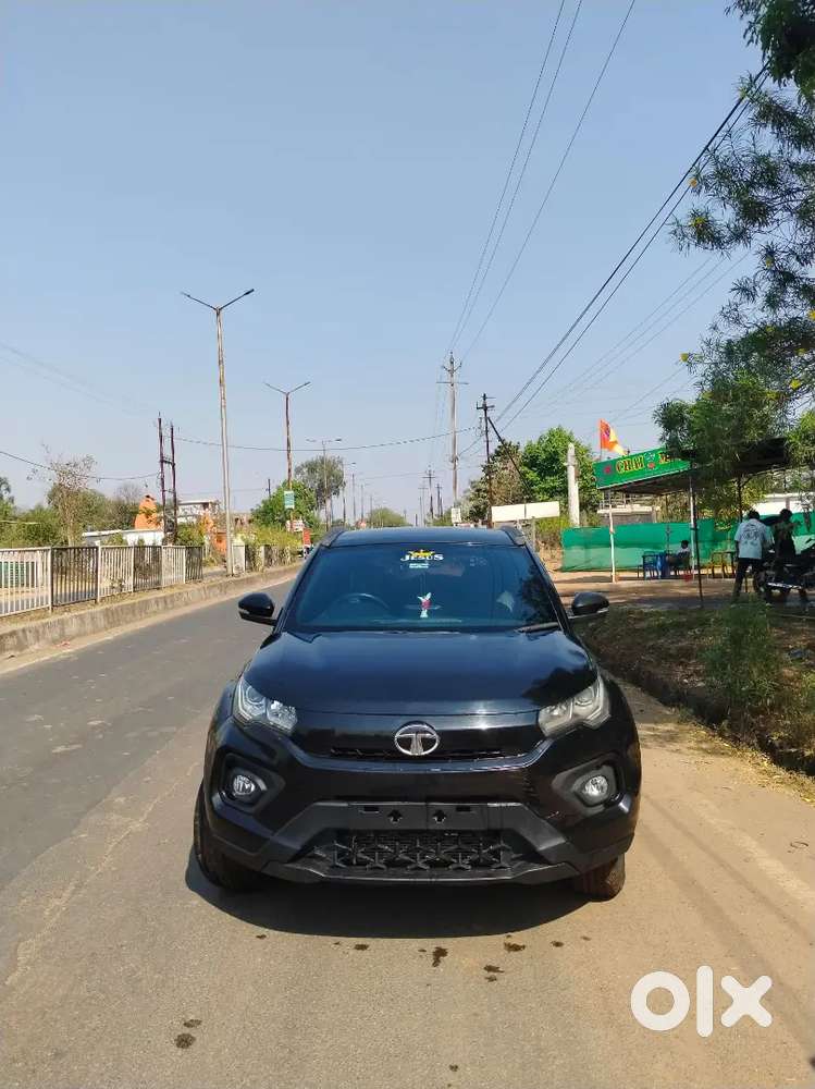 Tata Nexon Dark Edition
