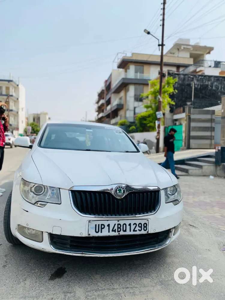 Skoda Superb Elegance 2012