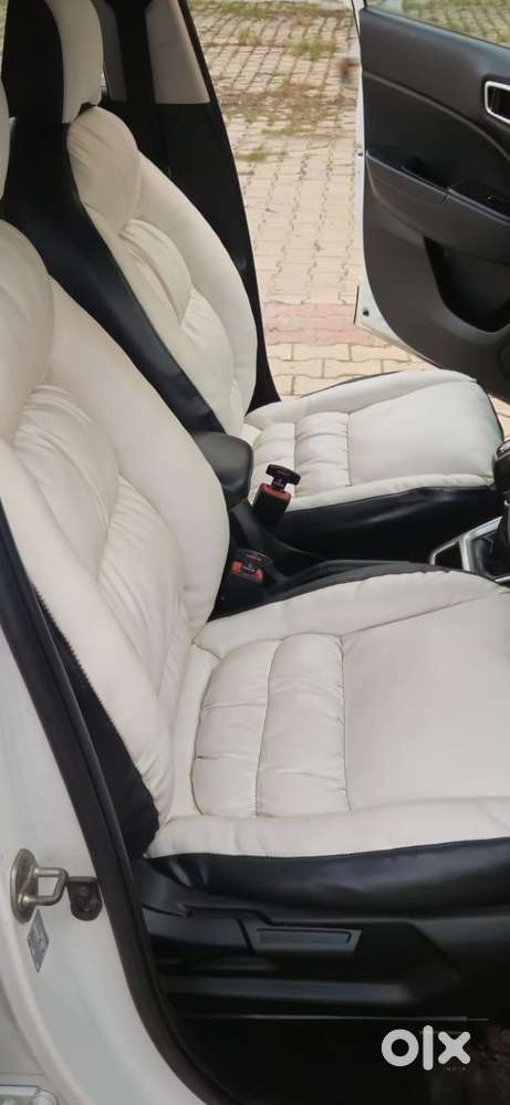 Hyundai Venue 1.0 Sx Turbo Dct, 2021, Petrol