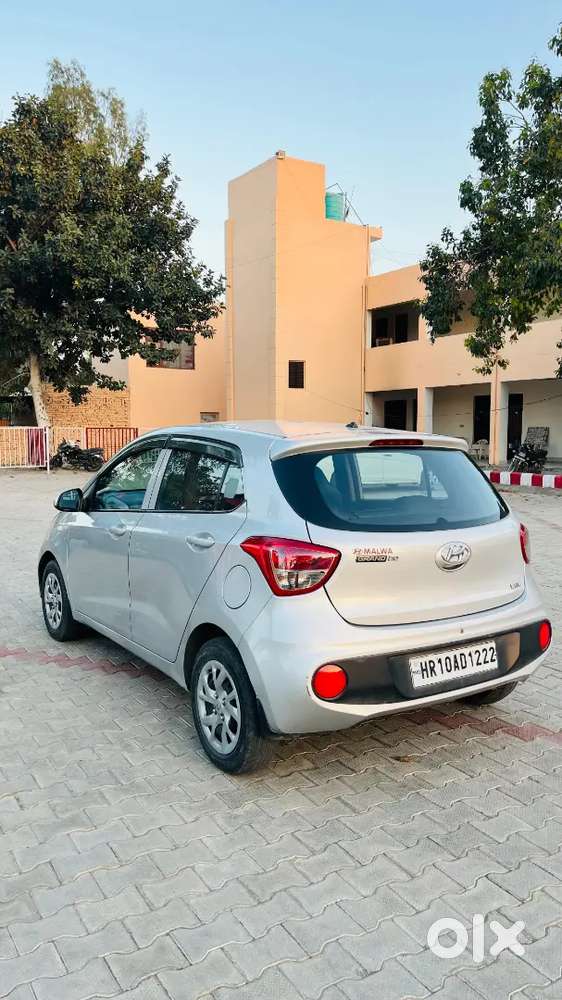 Hyundai Grand I10 2017 Petrol 75000 Km Driven