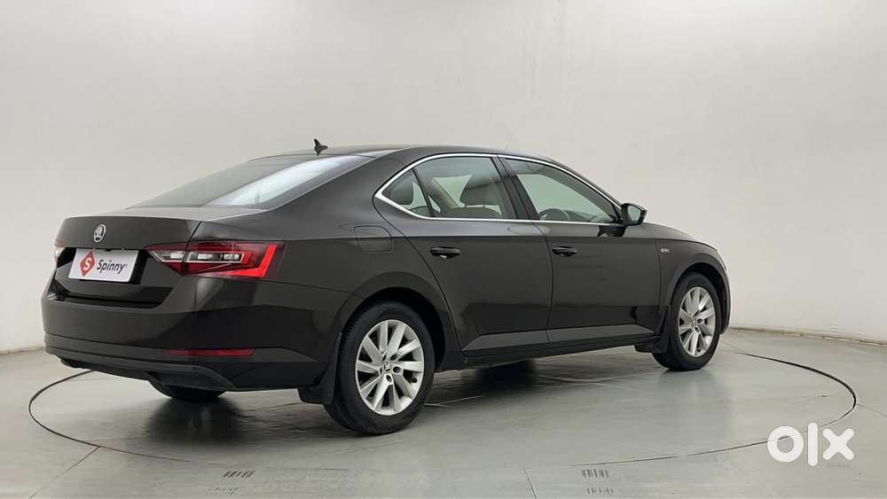 Skoda Superb Lk 1.8 Tsi At, 2016, Petrol