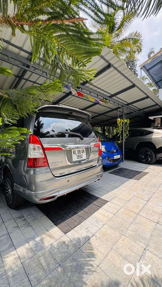 Toyota Innova 2009 Diesel 158000 Km Driven