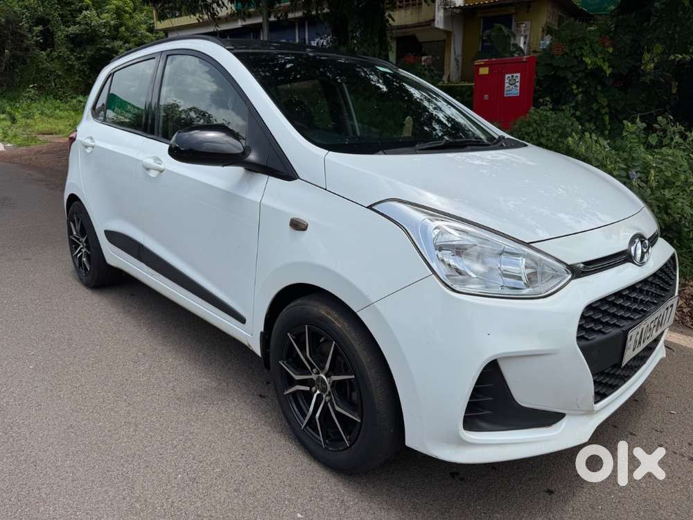 I10 Magna With Alloy Wheels