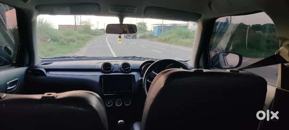 Maruti Suzuki Swift 1.3 Zxi 2024 Under Warranty