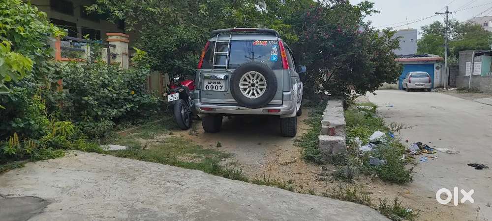 Ford Endeavour 2005 Diesel 180000 Km Driven