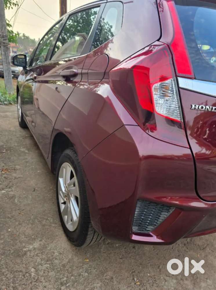 Honda Jazz 2016 Petrol 110000 Km Driven