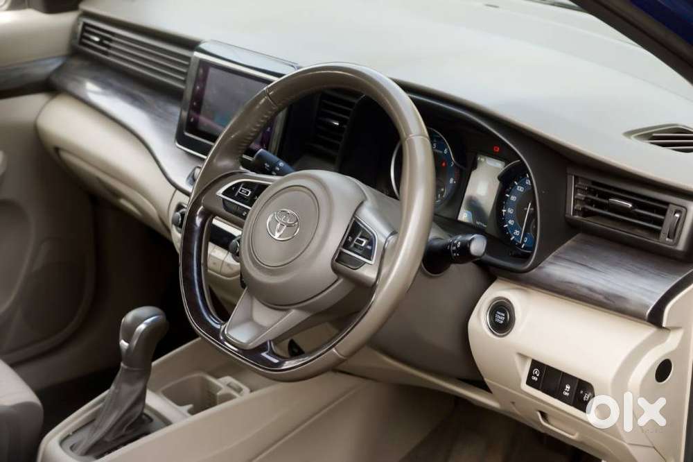 Toyota Rumion V At, 2023, Petrol