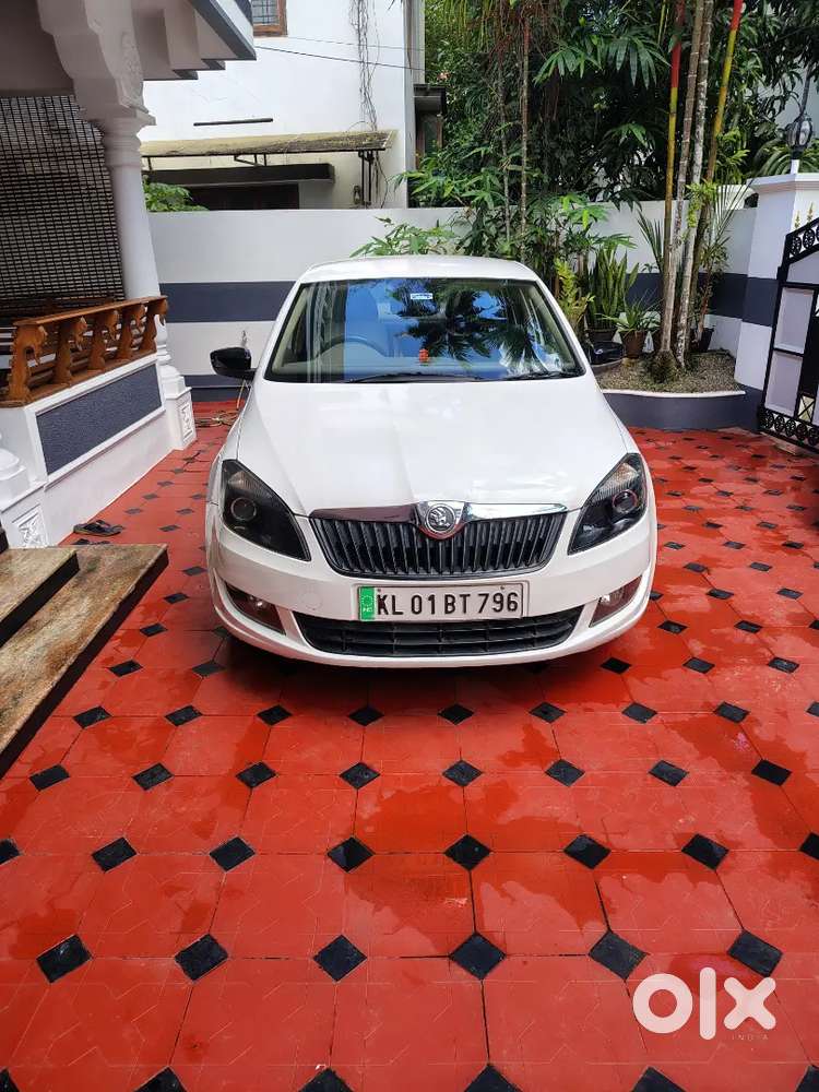 Skoda Rapid Tsi Active 2015
