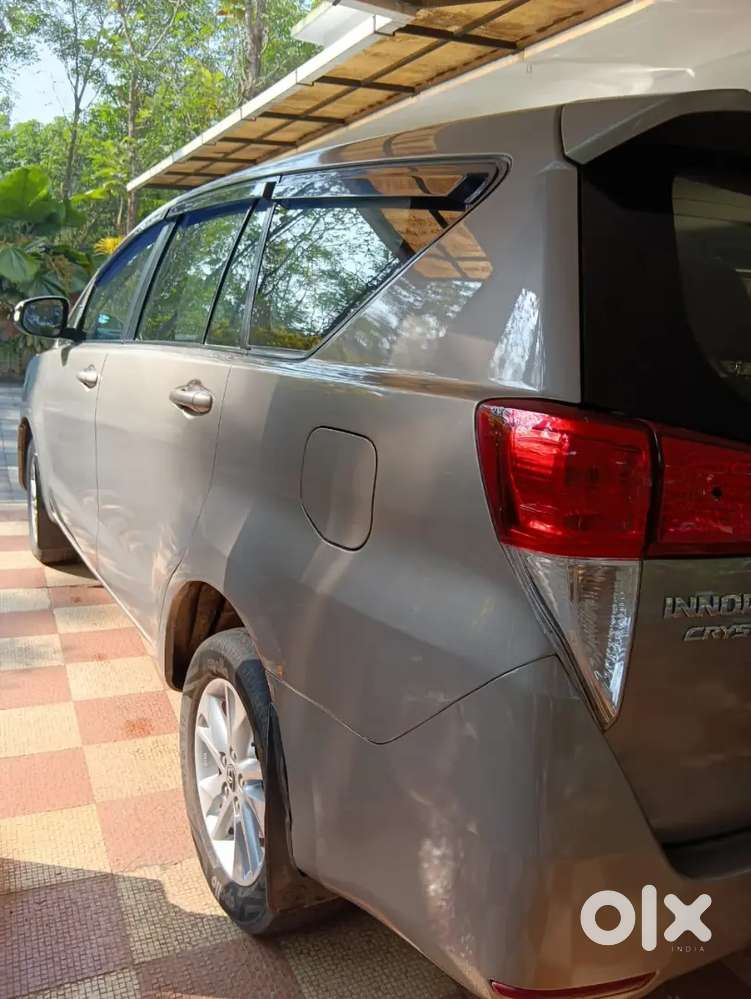 Toyota Innova Crysta 2018 Diesel 150000 Km Driven