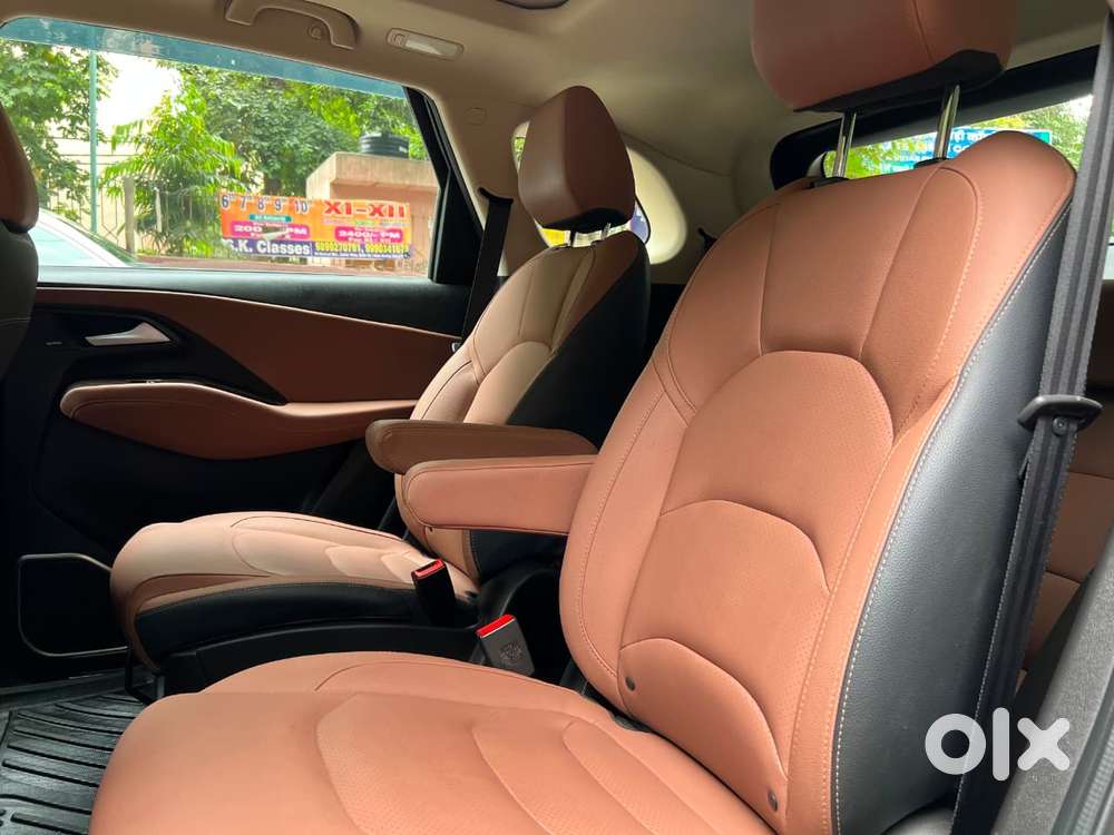 Mg Hector Plus Sharp Pro 1.5 Turbo Petrol Cvt 6 Str, 2023, Petrol