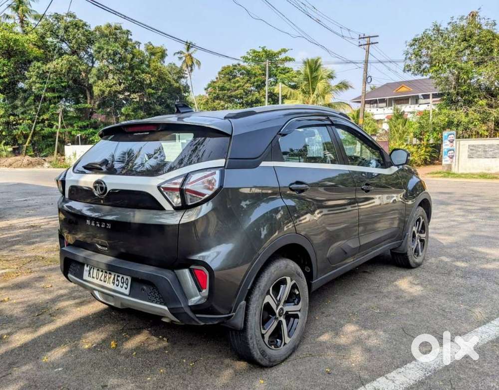 Tata Nexon 1.2 Revotron Xza Plus (o) Amt, 2022, Petrol