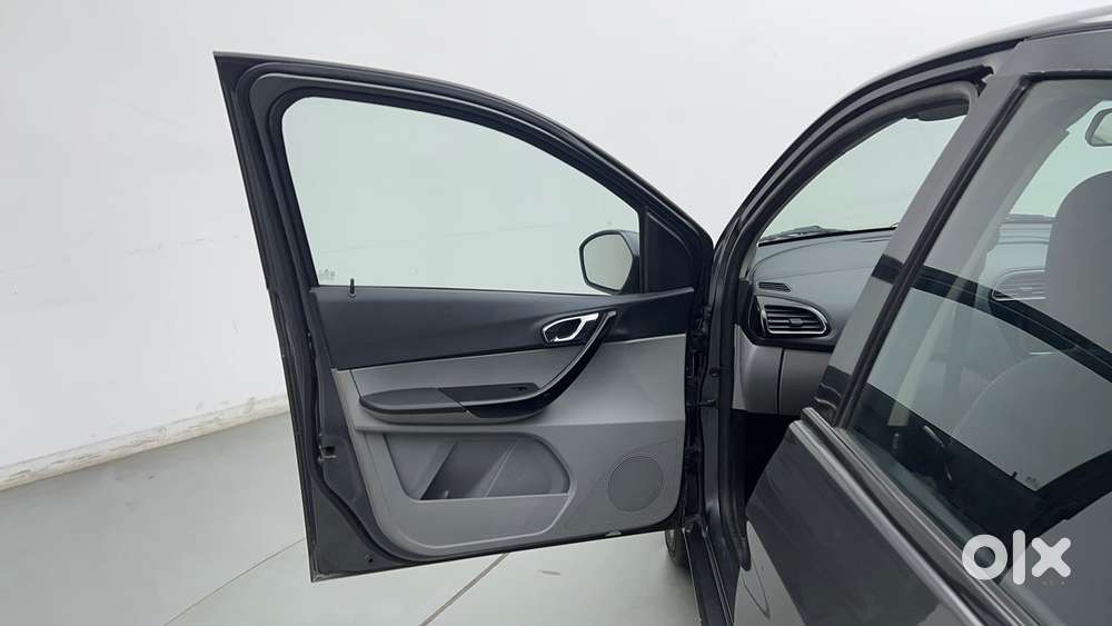 Tata Tiago 1.2 Revotron Xz Plus, 2020, Petrol