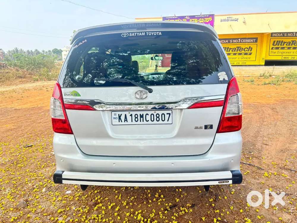 Toyota Innova 2013 Diesel Well Maintained