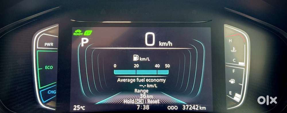 Maruti Suzuki Grand Vitara 1.5 Alpha Plus Intelligent Hybrid Ecvt, 2..