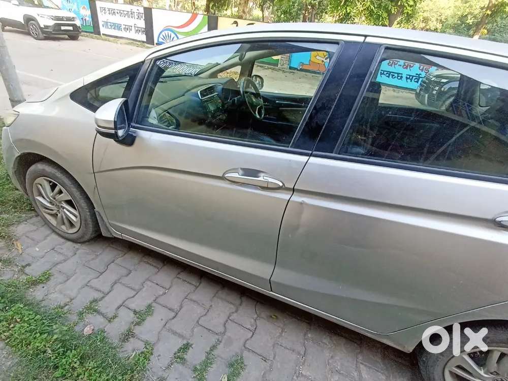 Honda Jazz 2016 Diesel 90000 Km Driven