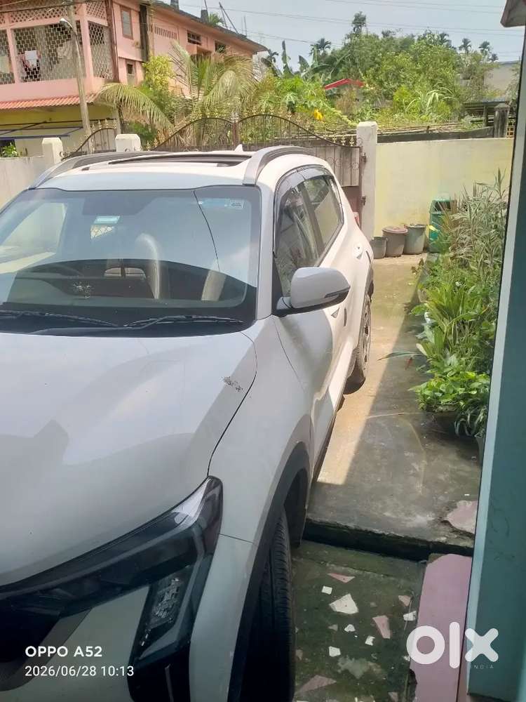 Kia Sonet 2025 Petrol Well Maintained