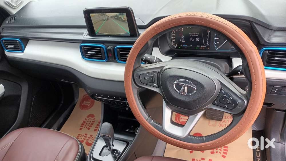Tata Punch Creative Dual Tone Amt Sunroof, 2023, Petrol
