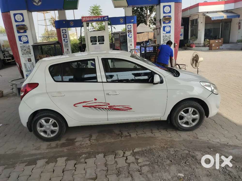 Hyundai I20 Sportz 2012