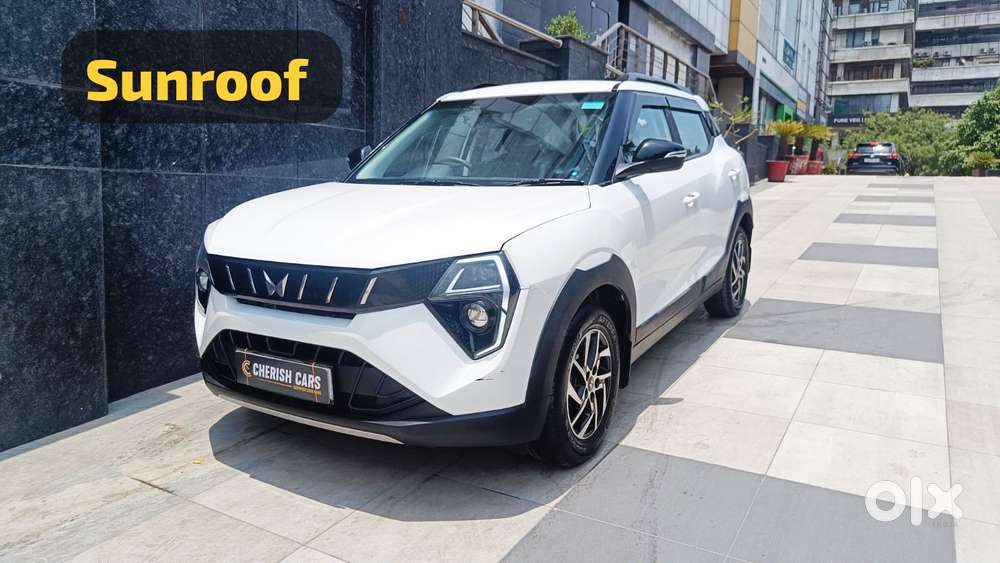 Mahindra Xuv 3xo Ax5 Pm Mt, 2024, Petrol