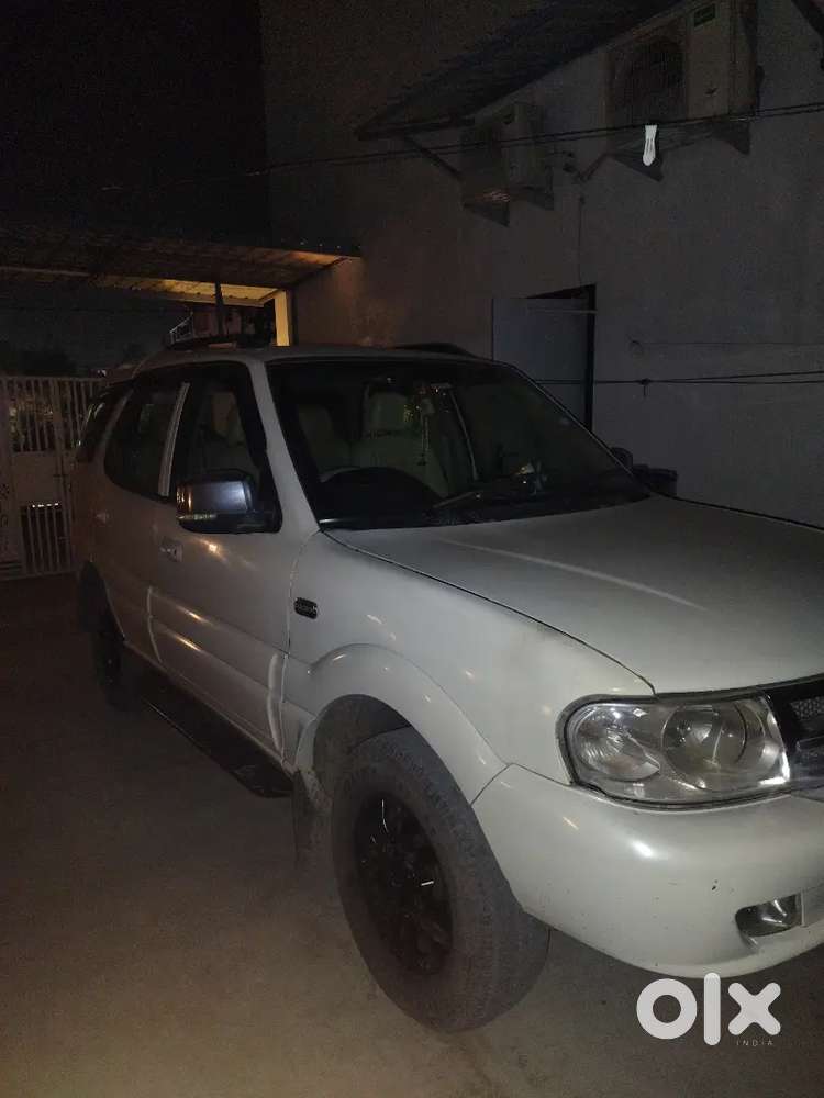 Tata Safari Dicor 2012
