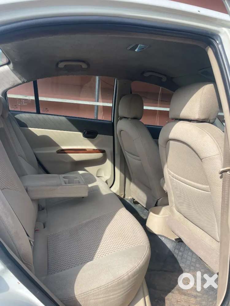 Hyundai Verna 2009