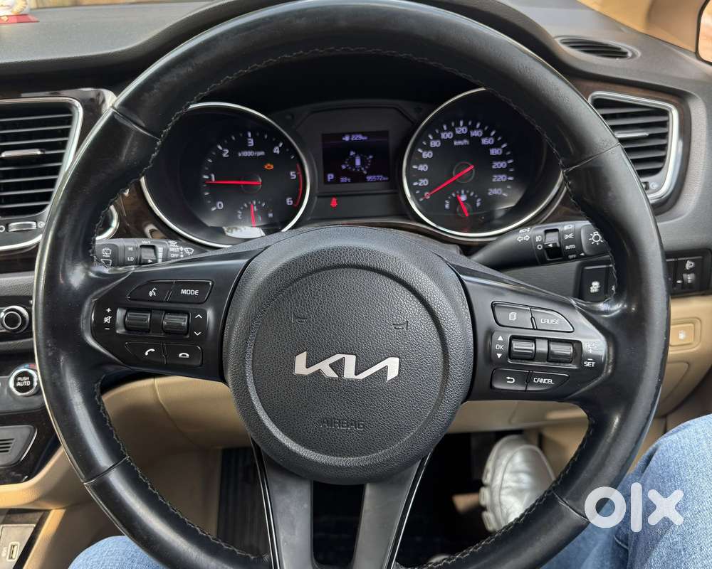 Kia Carnival Limousine Plus 7 Str, 2022, Diesel