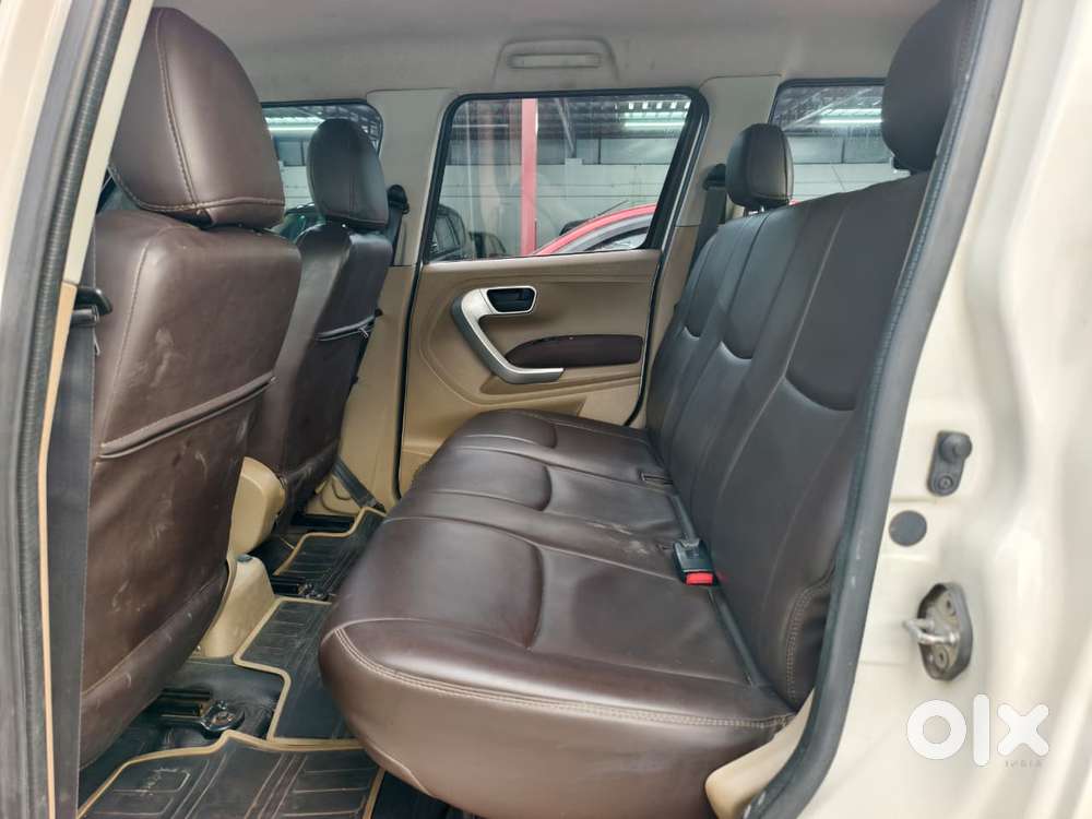 Mahindra Tuv 300 Mhawk100 T8, 2017, Diesel