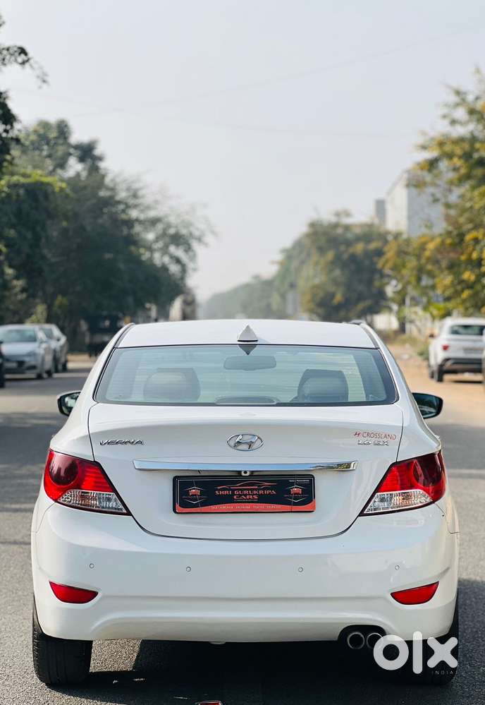Hyundai Verna Fluidic 1.6 Vtvt Sx Automatic, 2014, Petrol