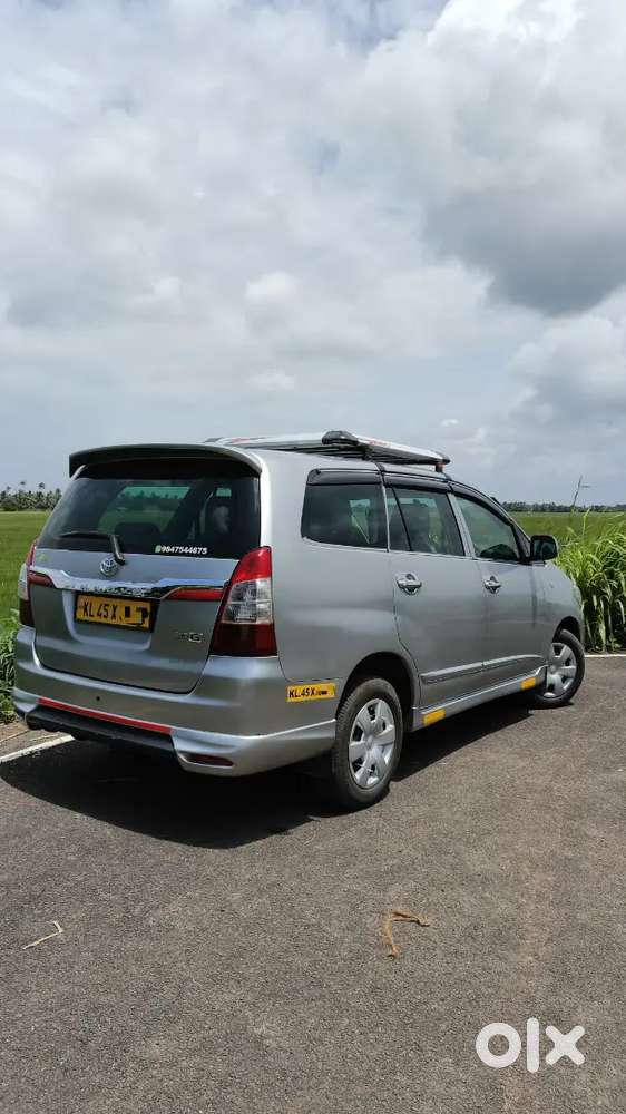 Toyota Innova 2016inova.   Taxi    6+1