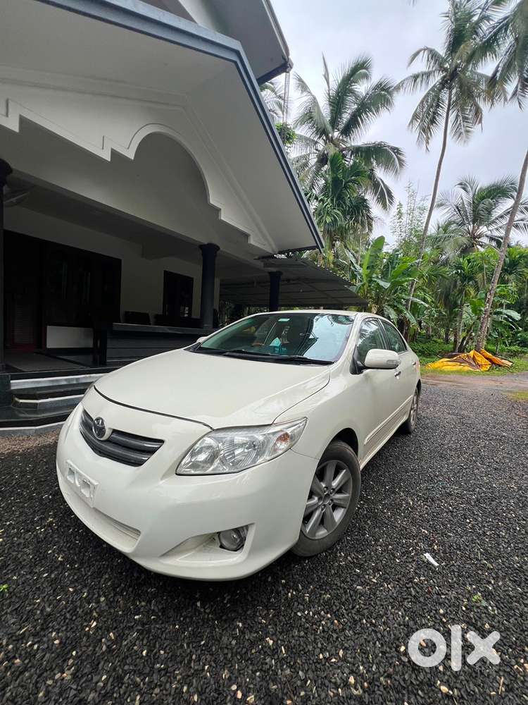 Toyota Corolla Altis 2011