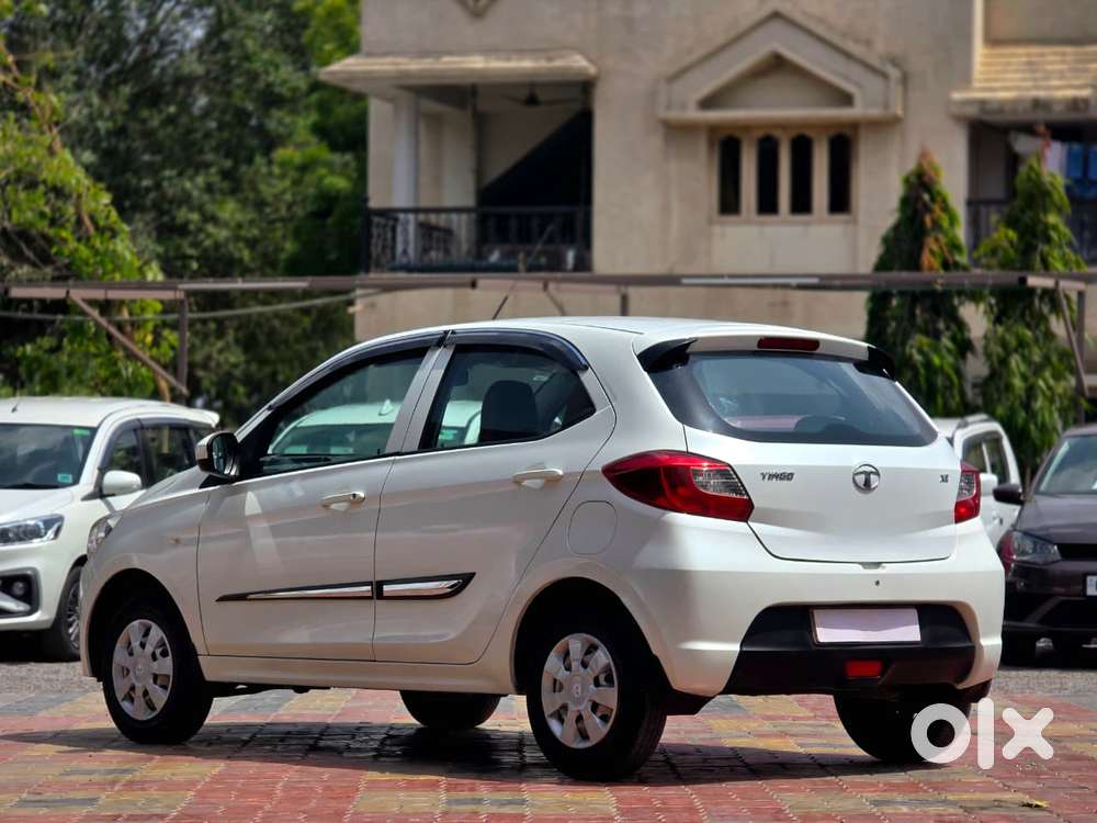 Tata Tiago Xe, 2018, Petrol