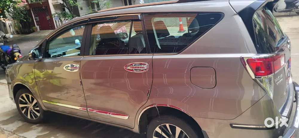 Toyota Innova Crysta 2024