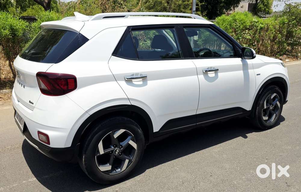 Hyundai Venue 1.0 Sx Turbo Dct, 2019, Petrol