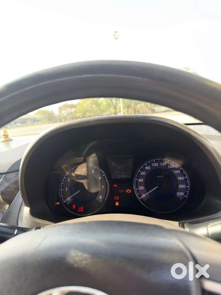 Hyundai Verna 2013 Petrol 107000 Km Driven