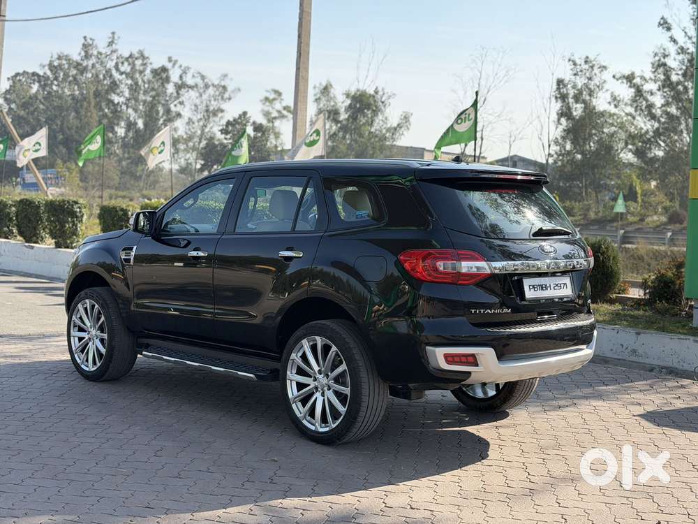 Ford Endeavour Titanium Plus 4x4, 2022, Diesel