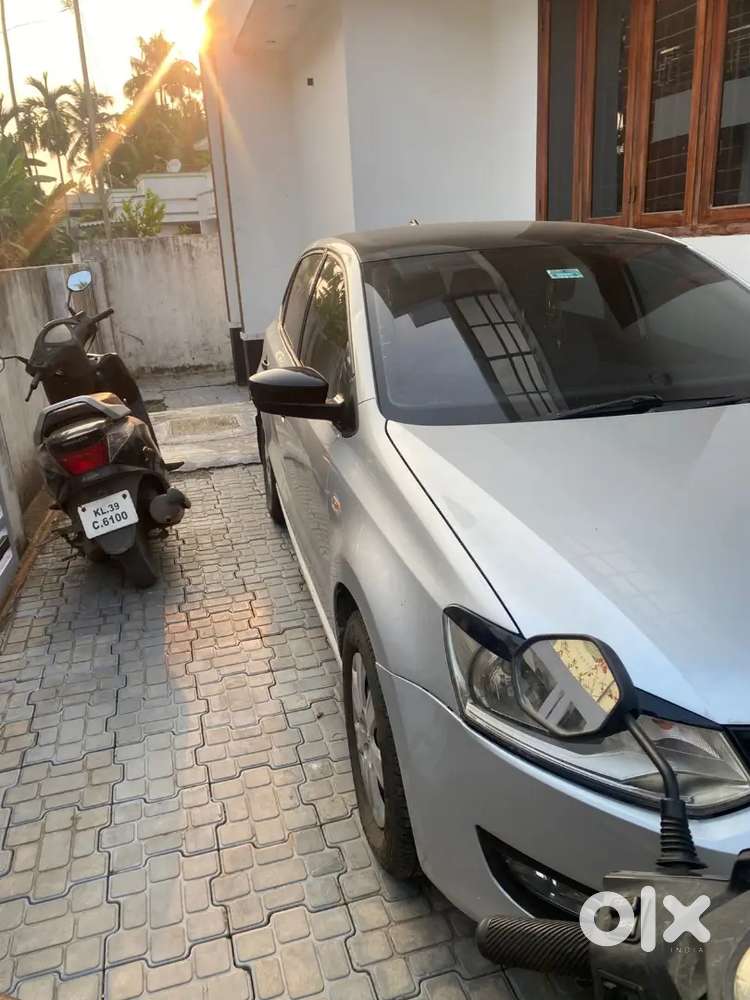 Volkswagen Polo 2013 Petrol 75000 Km Driven