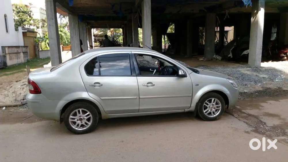 Ford Fiesta Well Maintained Difence Personal 65000km Driven Only