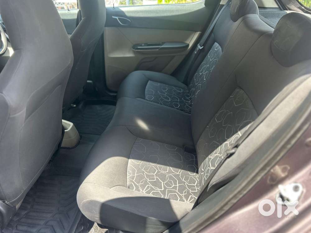 Tata Tiago 1.2 Revotron Xt (o), 2017, Petrol