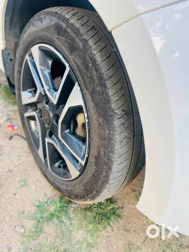 Tata Tiago Top Model Xz+ 2023 Petrol Well Maintained