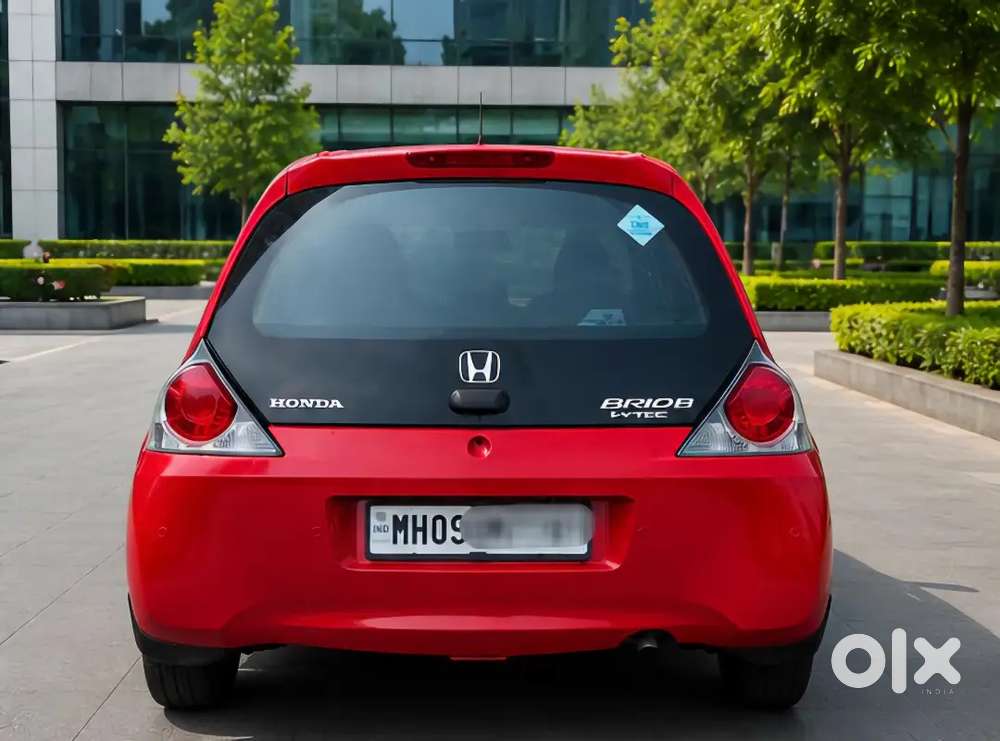 Honda Brio Mh 09 Kolhapur Petrol+cng Less Driven