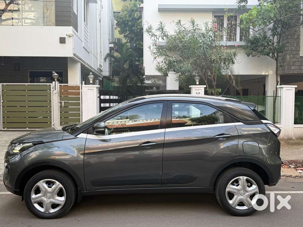 Tata Nexon 1.2 Revotron Xm (s), 2020, Petrol