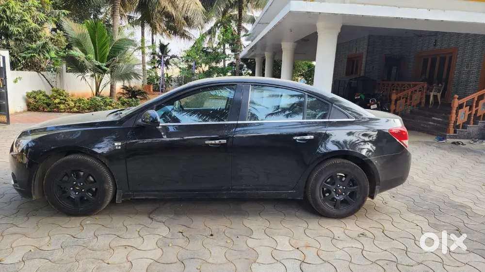 Pristine 2013 Chevrolet Cruze Ltz (diesel) | Top-end | Well-maintained