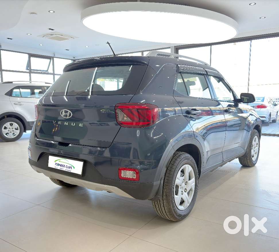Hyundai Venue S Diesel, 2021, Diesel